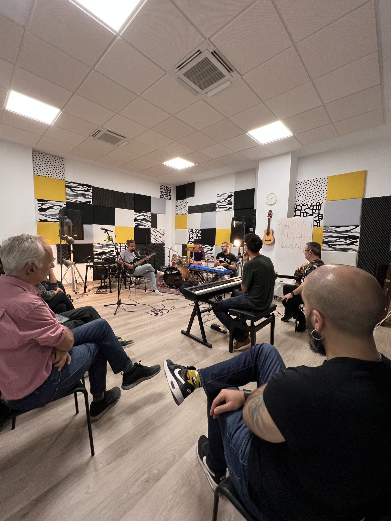 Creación artística en Zë Studio